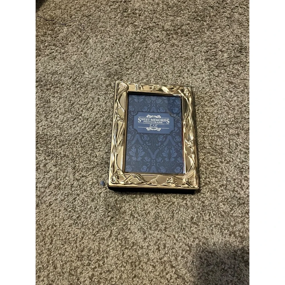 Sweet Memories Gold Floral Art Nouveau 4x6 Photo FrameAlbum Velvet TarnishResist